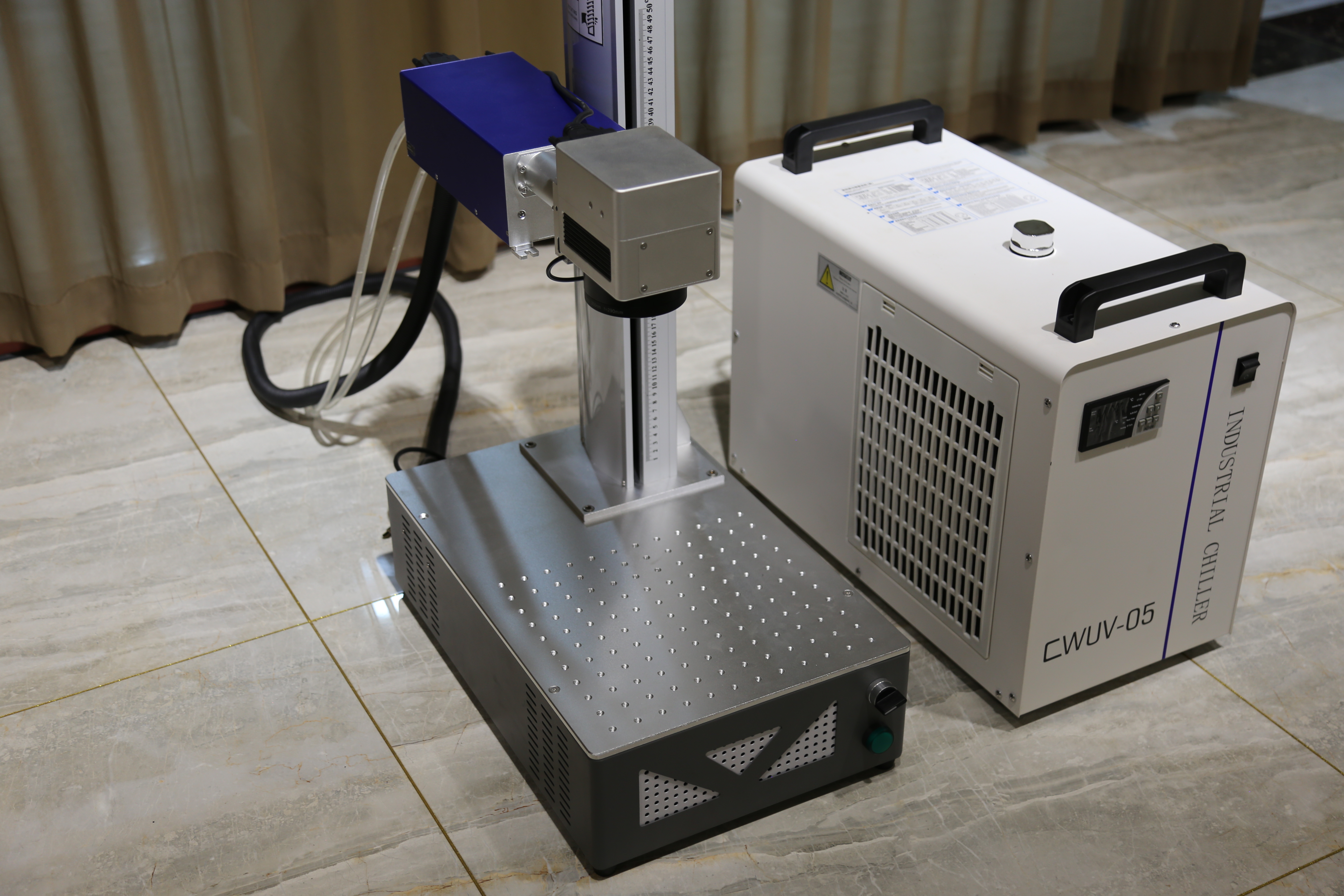 UV Laser Marking Machine with Industrial Chiller
